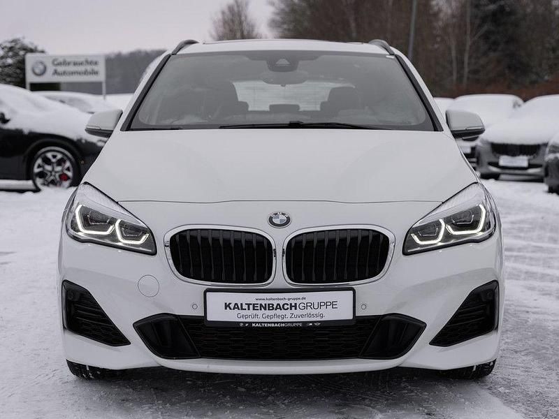Gebraucht BMW 225 Active Tourer M Sport 220 PS (161 kW) 2021 Weiß Van / Kleinbus