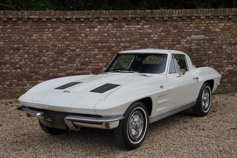 Second-hand Corvette Stingray 1963 Alb