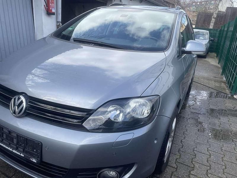 Gebraucht VW Golf VI Team 105 PS (77 kW) 2010 Monosilber metallic Kleinwagen