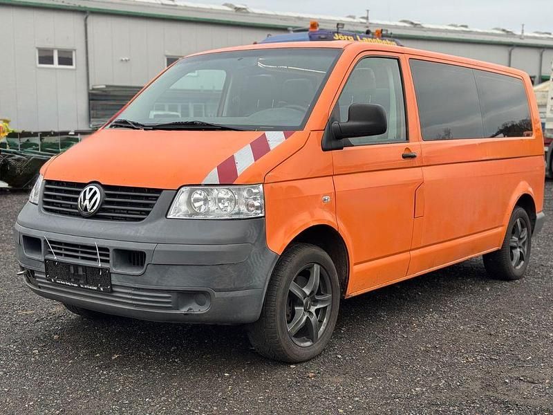 Second-hand VW T5 131 CP (96 kW) 2009 Portocaliu Van