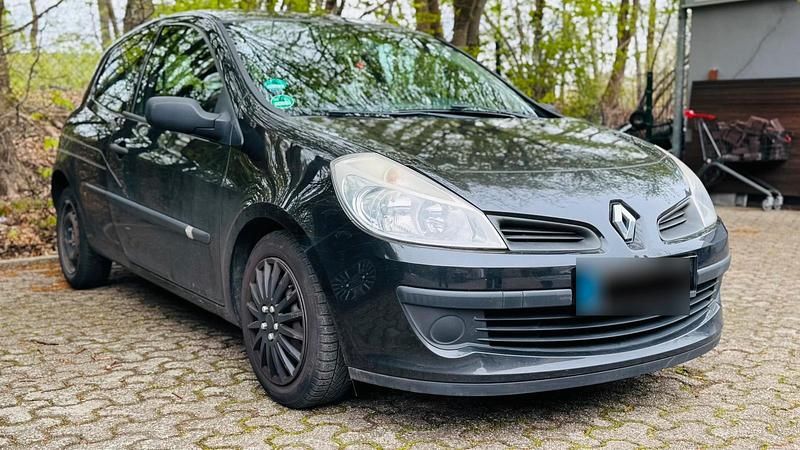 Gebraucht Renault Clio II 75 PS (55 kW) 2007 Schwarz Kleinwagen