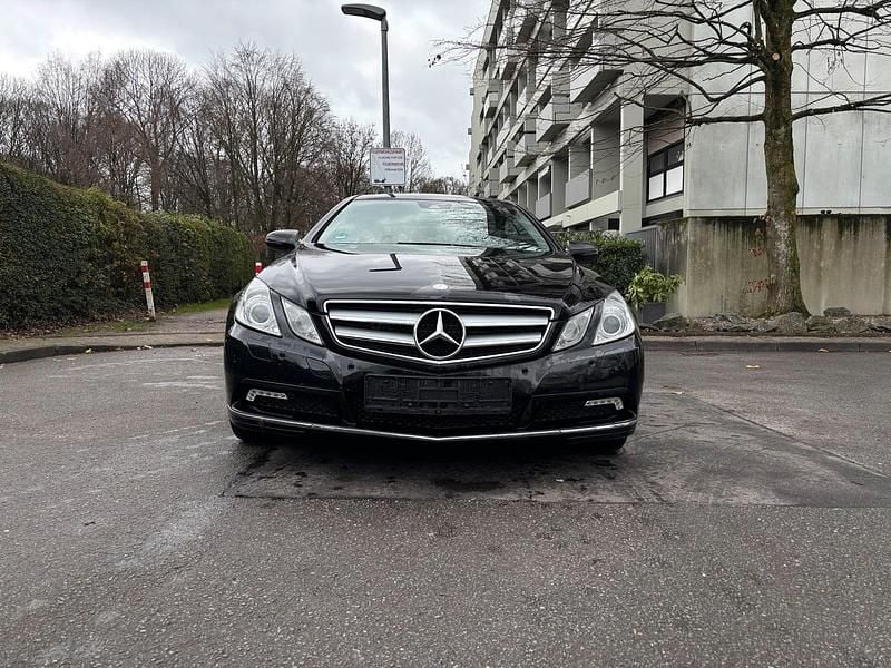 Schwarz Gebraucht 2009 Mercedes E350 Sportline Coupé | 10.000 € (Guter Preis) - Bild 1/4