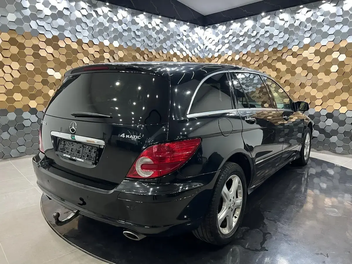 Gebraucht Mercedes R500 306 PS (225 kW) 2007 Schwarz Kombi