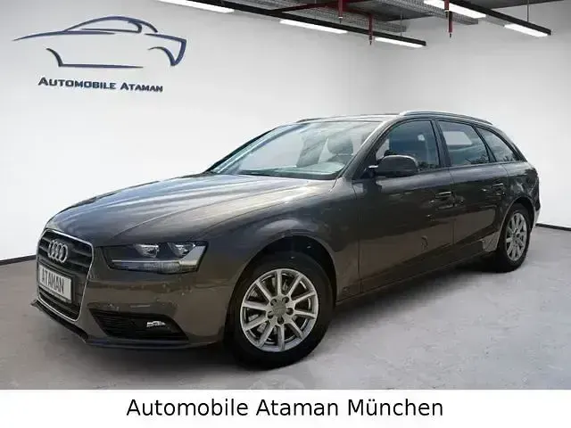 Gebraucht Audi A4 Attraction 170 PS (125 kW) 2015 Grau Kombi