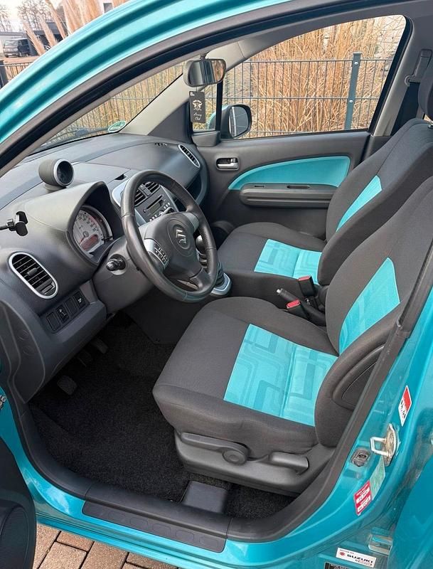 Used Suzuki Splash Basic 68 HP (50 kW) 2010 Blue Hatchback