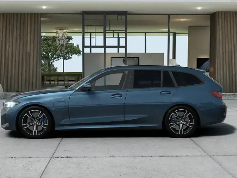 Gebraucht BMW 330e M Sport 292 PS (214 kW) 2025 Blau Limousine