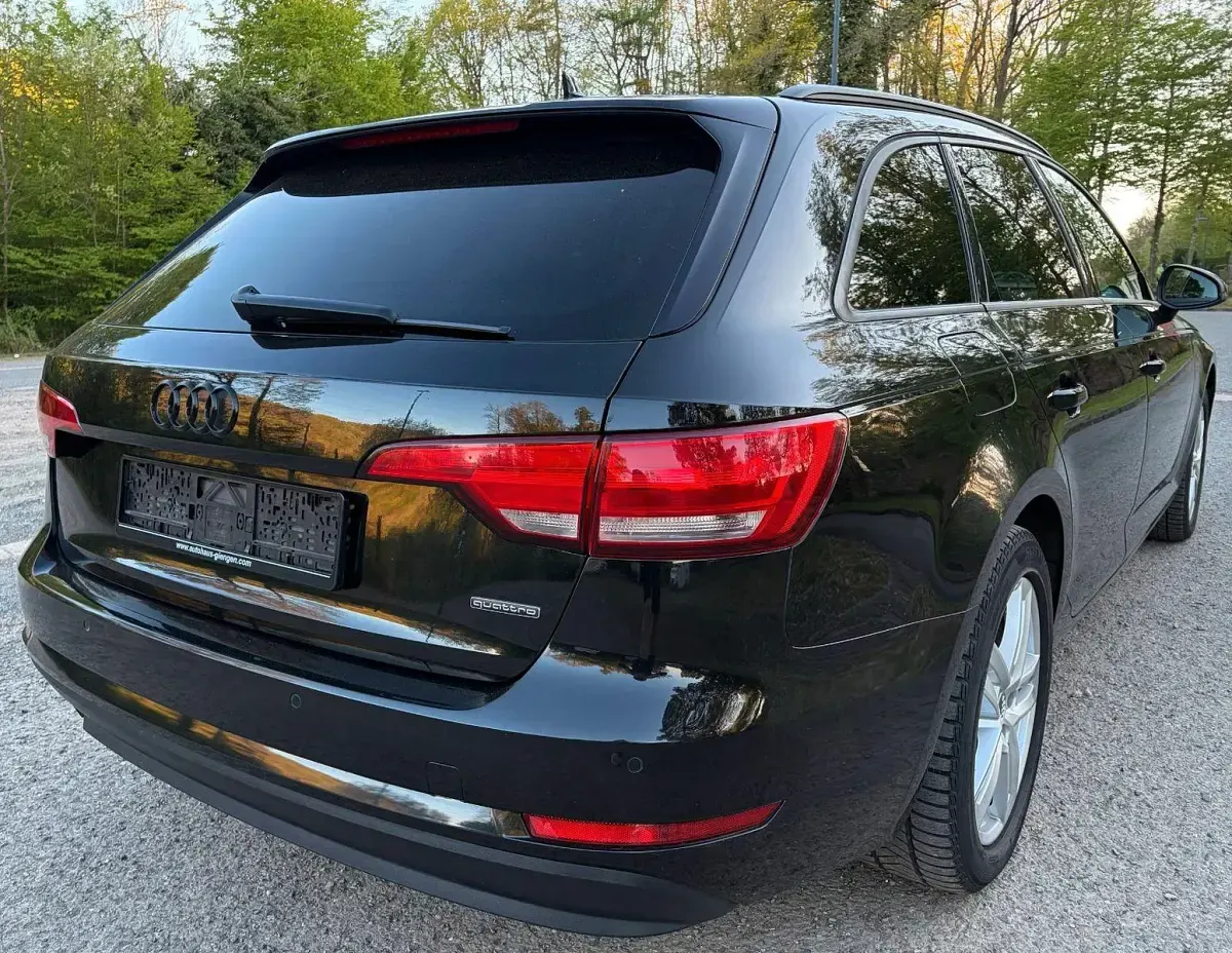 Gebraucht Audi A4 Sport 190 PS (139 kW) 2017 Schwarz Limousine