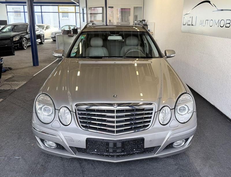 Gebraucht Mercedes E320 Avantgarde 224 PS (164 kW) 2006 Silber Kombi