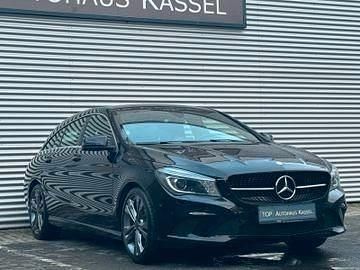 Schwarz Gebraucht 2016 Mercedes CLA200 Shooting Brake Kombi | 15.490 € (Fairer Preis) - Bild 1/4