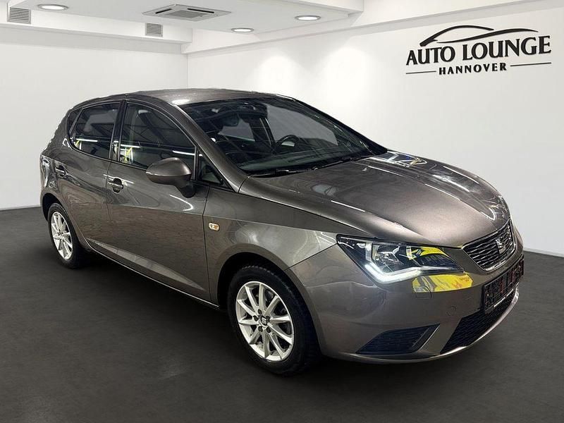 Grau Gebraucht 2016 Seat Ibiza Style Limousine | 9.490 € (Fairer Preis) - Bild 1/4