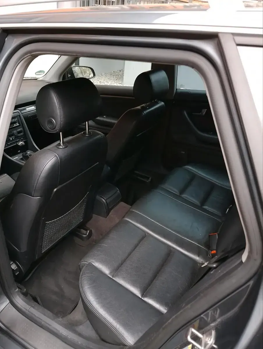 Używany Audi A4 163 KM (119 kW) 2003 Szary Kombi