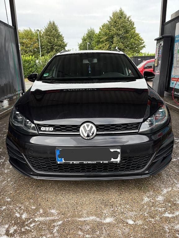 Schwarz Gebraucht 2019 VW Golf VII GTD Kombi | 16.799 € (Guter Preis) - Bild 1/4
