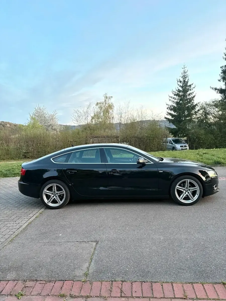 Second-hand Audi A5 S-Line 190 CP (139 kW) 2012 Negru Coupe