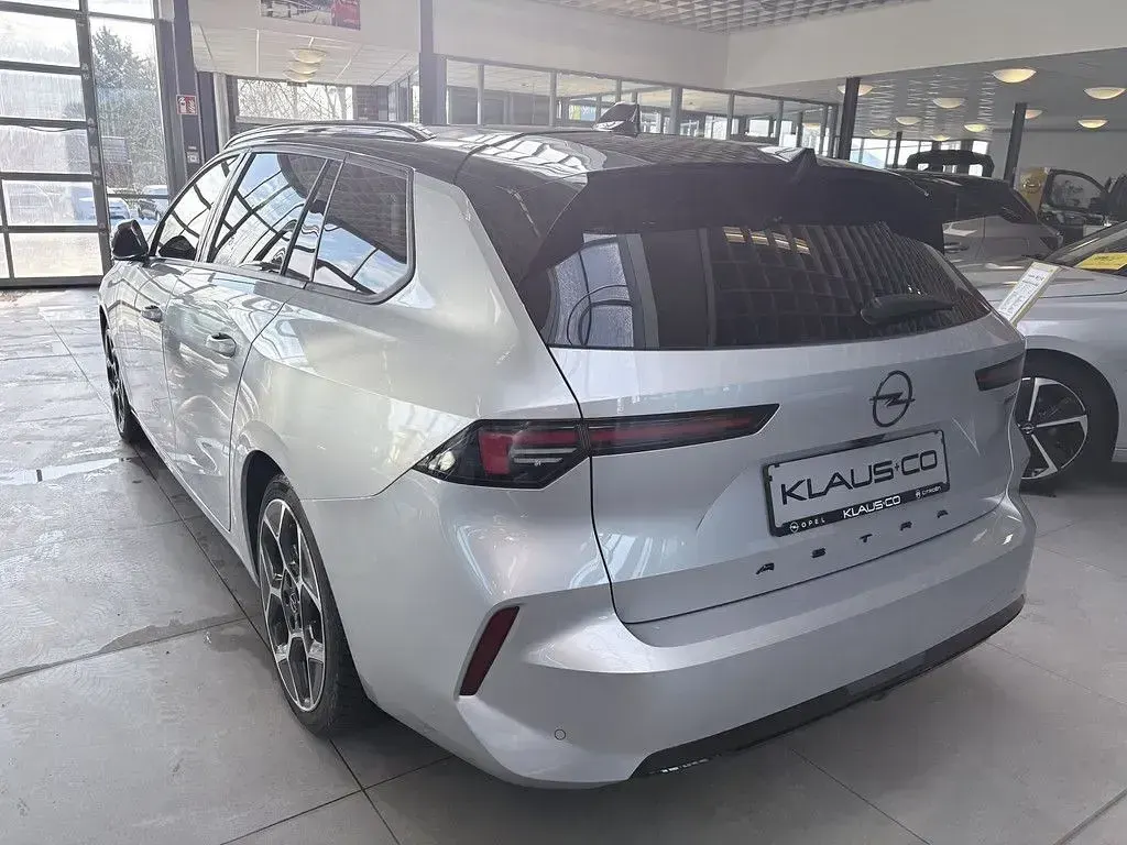 Gebraucht Opel Astra Ultimate 136 PS (100 kW) 2024 Silber Kleinwagen