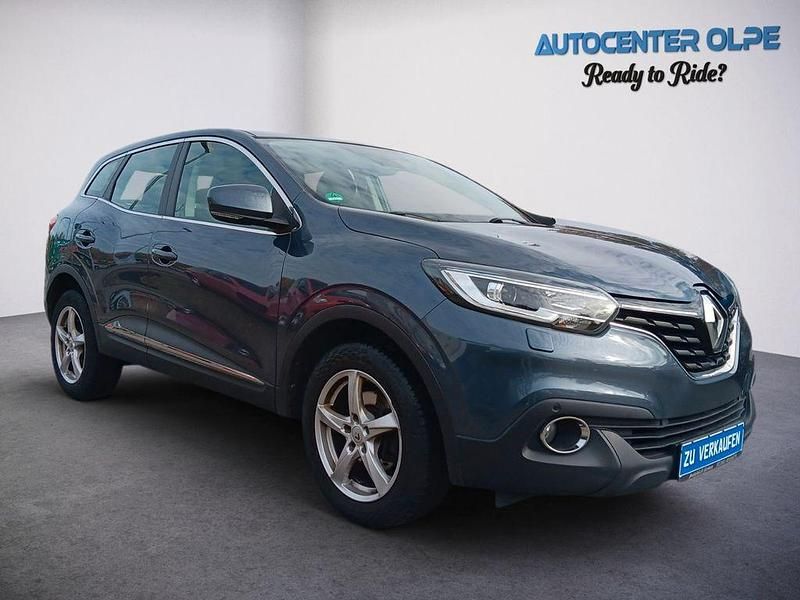 Grau Gebraucht 2016 Renault Kadjar Experience SUV | 9.450 € (Guter Preis) - Bild 1/4