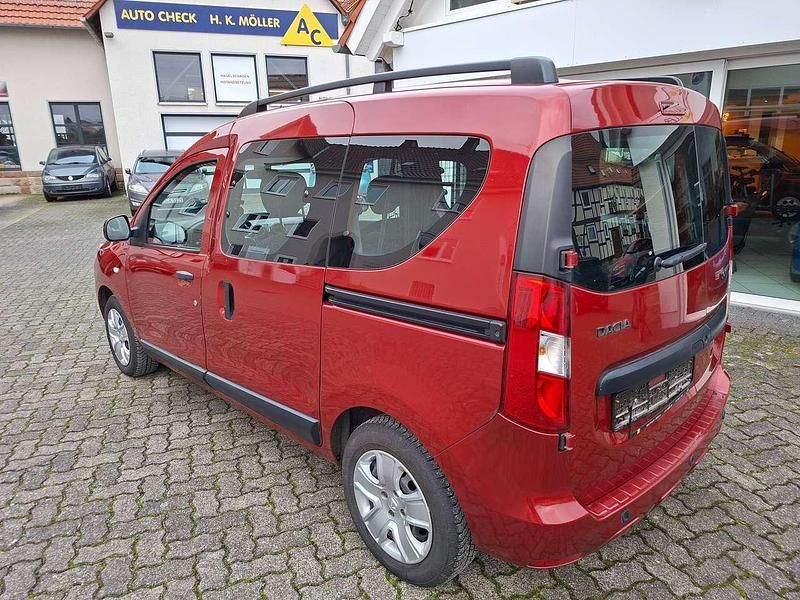 Gebraucht Dacia Dokker Comfort 95 PS (69 kW) 2020 Fusionrot Van / Kleinbus