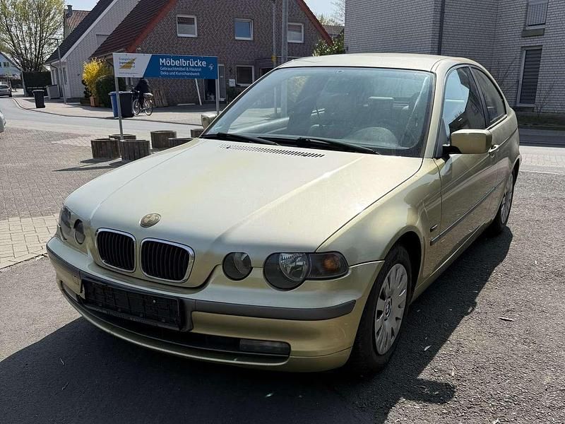 Gold Gebraucht 2001 BMW 316 Compact Kleinwagen | 1.990 € (Fairer Preis) - Bild 1/4