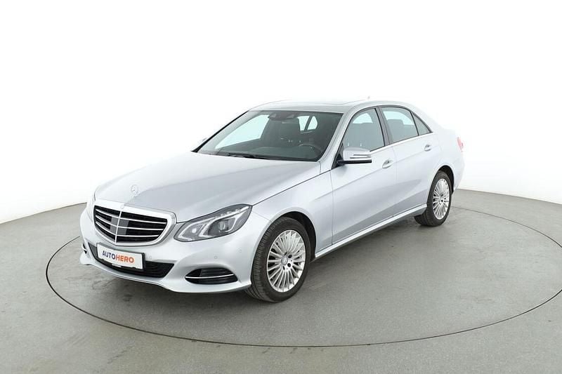Silber Gebraucht 2014 Mercedes E250 Elegance Limousine | 19.080 € (Guter Preis) - Bild 1/3