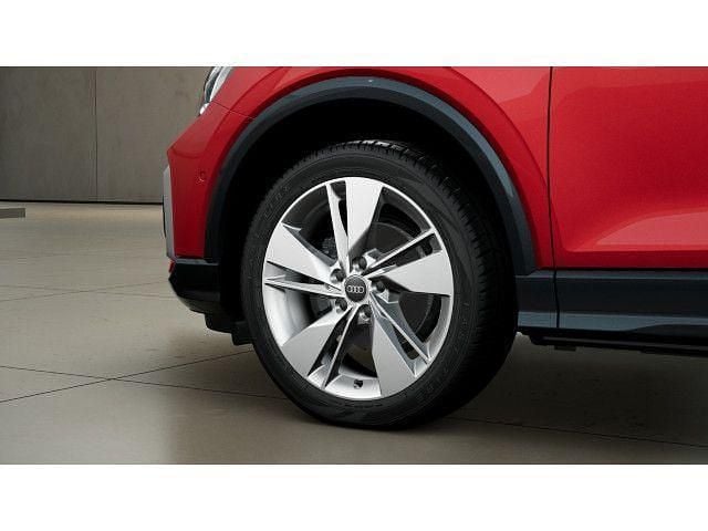 Neu Audi Q2 Advanced Plus 150 PS (110 kW) 2025 Progressivrot metallic SUV