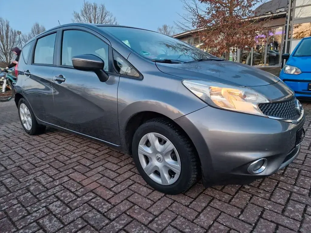 Gebraucht Nissan Note Acenta 80 PS (58 kW) 2013 Grau Kleinwagen