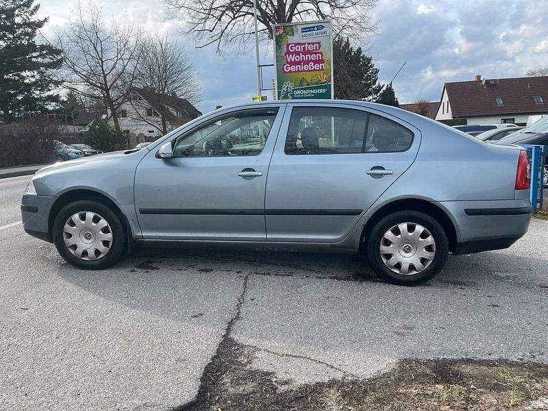 Gebraucht Skoda Octavia Ambiente 102 PS (75 kW) 2005 Grau Limousine