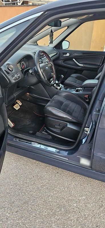 Gebraucht Ford S-MAX Titanium S 239 PS (175 kW) 2013 Grau Van / Kleinbus