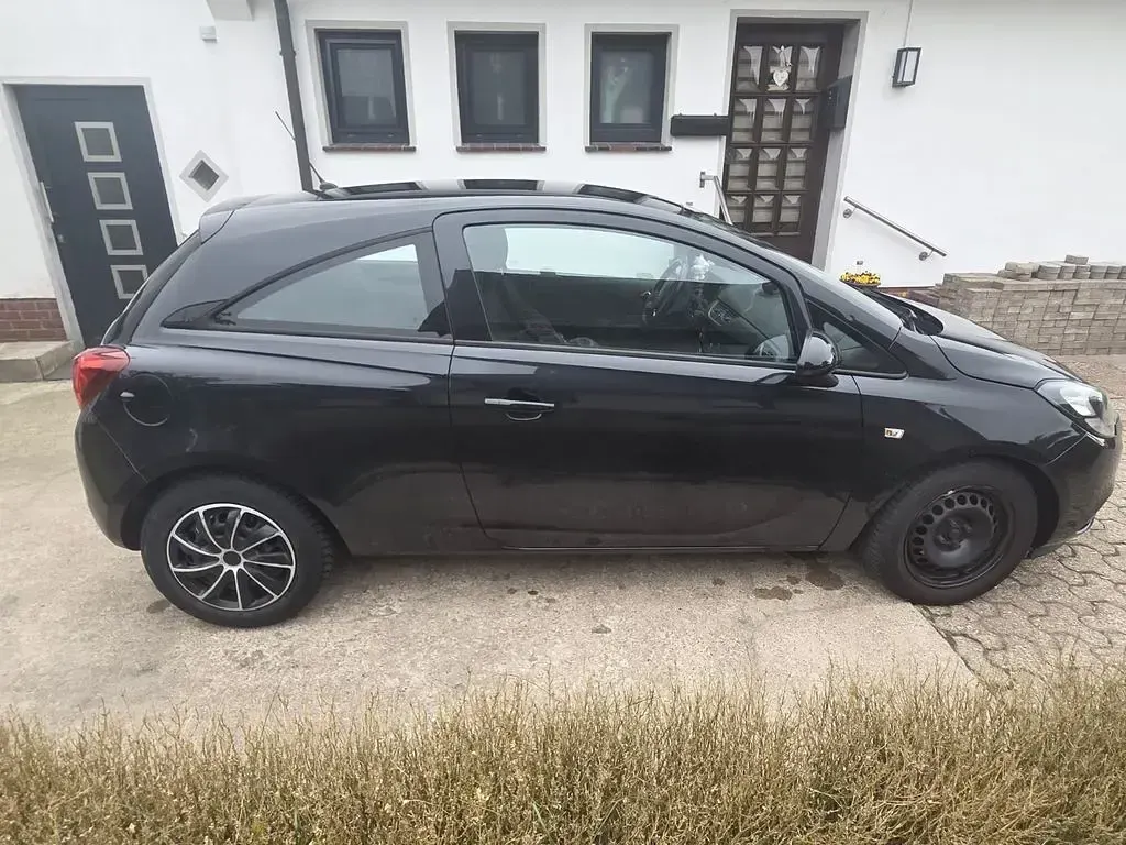 Gebraucht Opel Corsa Edition 69 PS (50 kW) 2016 Schwarz Kleinwagen