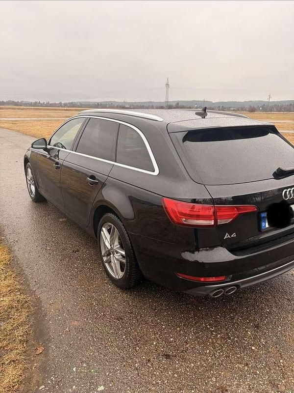 Gebraucht Audi A4 Comfort 190 PS (139 kW) 2017 Schwarz Kombi