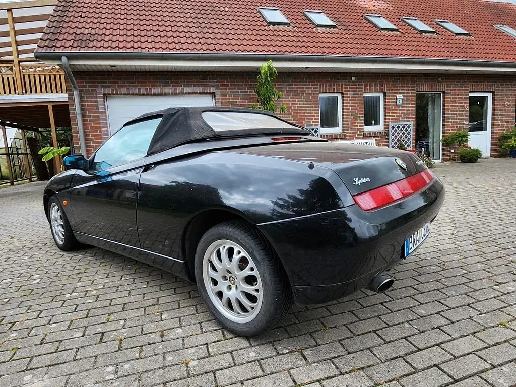 Gebraucht Alfa Romeo Spider 155 PS (114 kW) 1999 Schwarz Cabrio