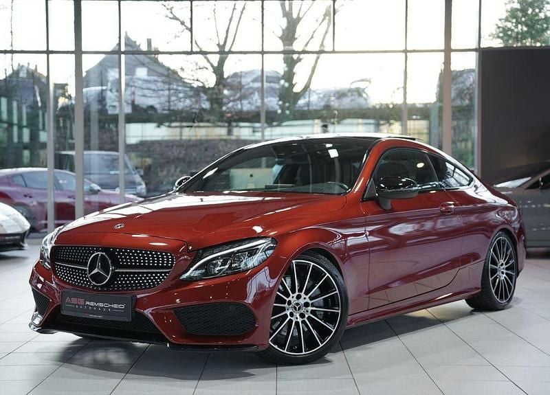 Hyazinthrot designo lack Gebraucht 2018 Mercedes C300 AMG line Coupé | 33.800 € (Fairer Preis) - Bild 1/3