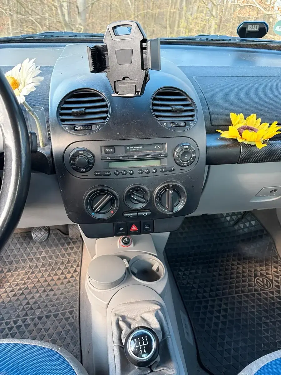 Gebraucht VW New Beetle 102 PS (75 kW) 2002 Blau Kleinwagen