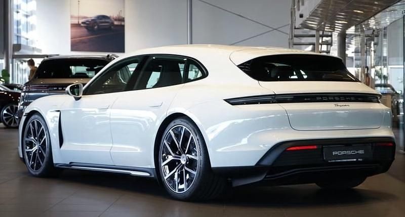 Gebraucht Porsche Taycan Sport Turismo 319 kW (435 PS) 2025 Weiß Kombi