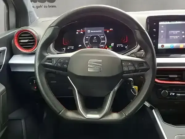Gebraucht Seat Arona FR 110 PS (80 kW) 2024 Urban silber metallic SUV