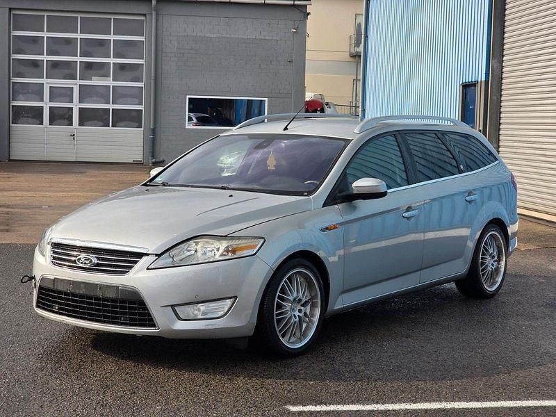 Silber Gebraucht 2008 Ford Mondeo Ghia Kombi | 1.399 € - Bild 1/4