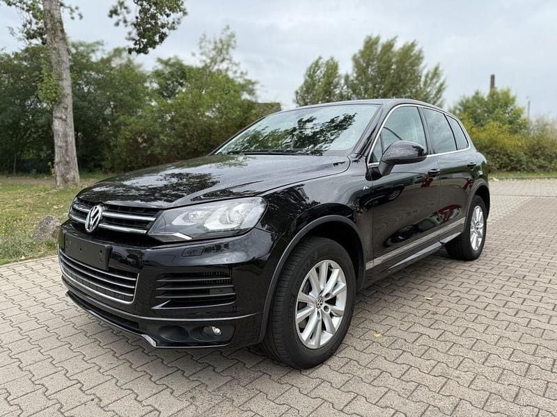 Schwarz Gebraucht 2014 VW Touareg R-line SUV | 13.600 € (Guter Preis) - Bild 1/4
