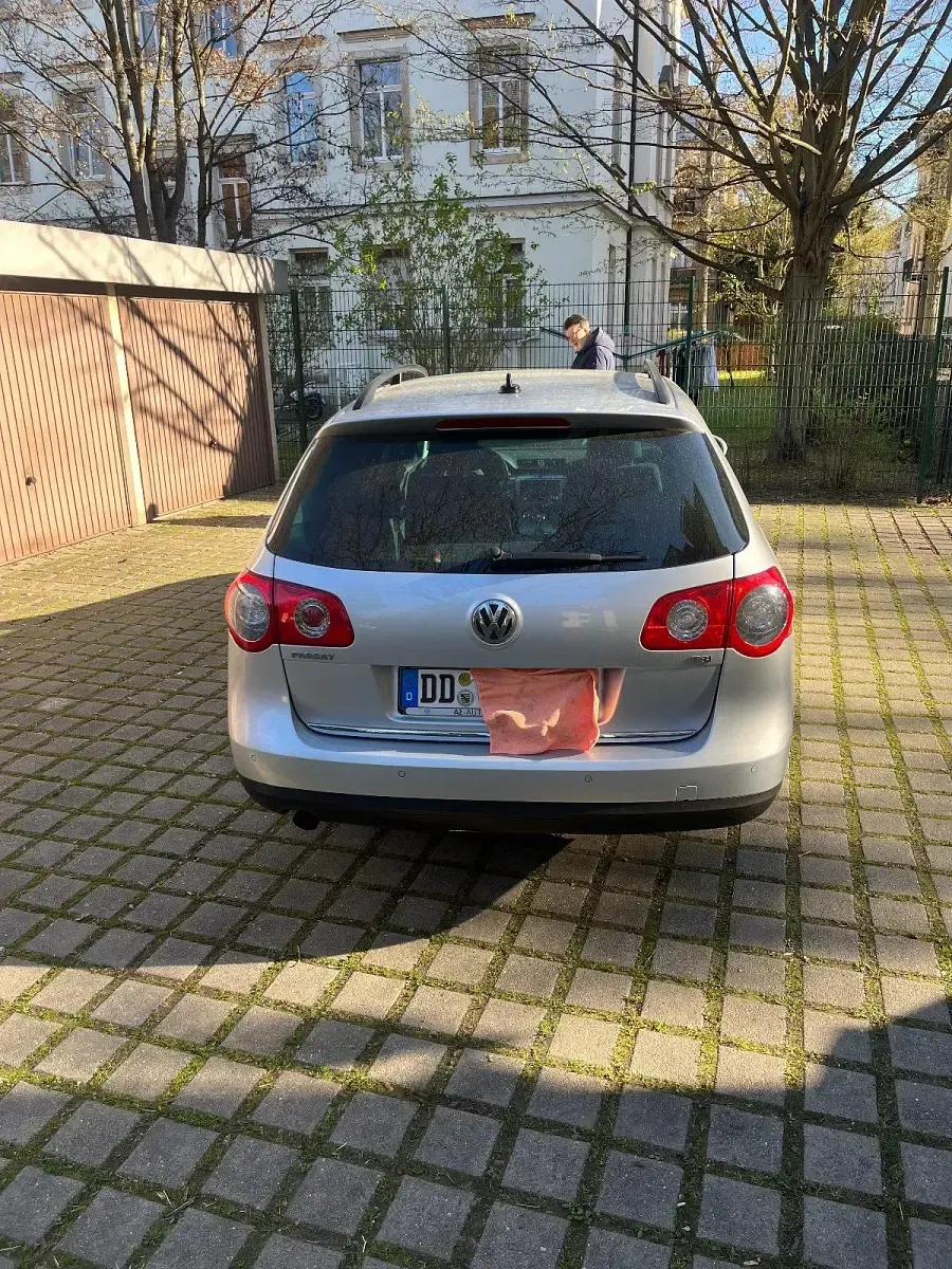 Gebraucht VW Passat 122 PS (89 kW) 2010 Silber Kombi