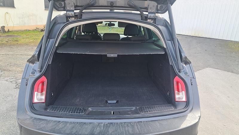 Gebraucht Opel Insignia Eco 131 PS (96 kW) 2011 Grau Kombi