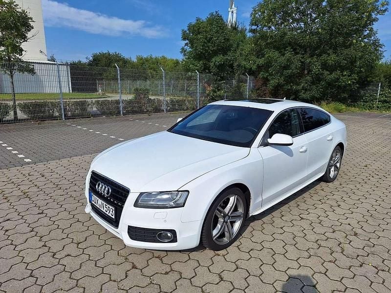 Weiß Gebraucht 2009 Audi A5 Sportback S-Line Coupé | 8.750 € (Fairer Preis) - Bild 1/4