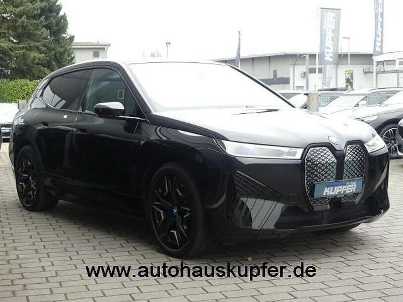 Gebraucht BMW iX Performance 384 kW (523 PS) 2024 Saphirschwarz SUV