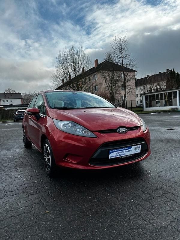 Gebraucht Ford Fiesta 77 PS (56 kW) 2009 Rot Kleinwagen