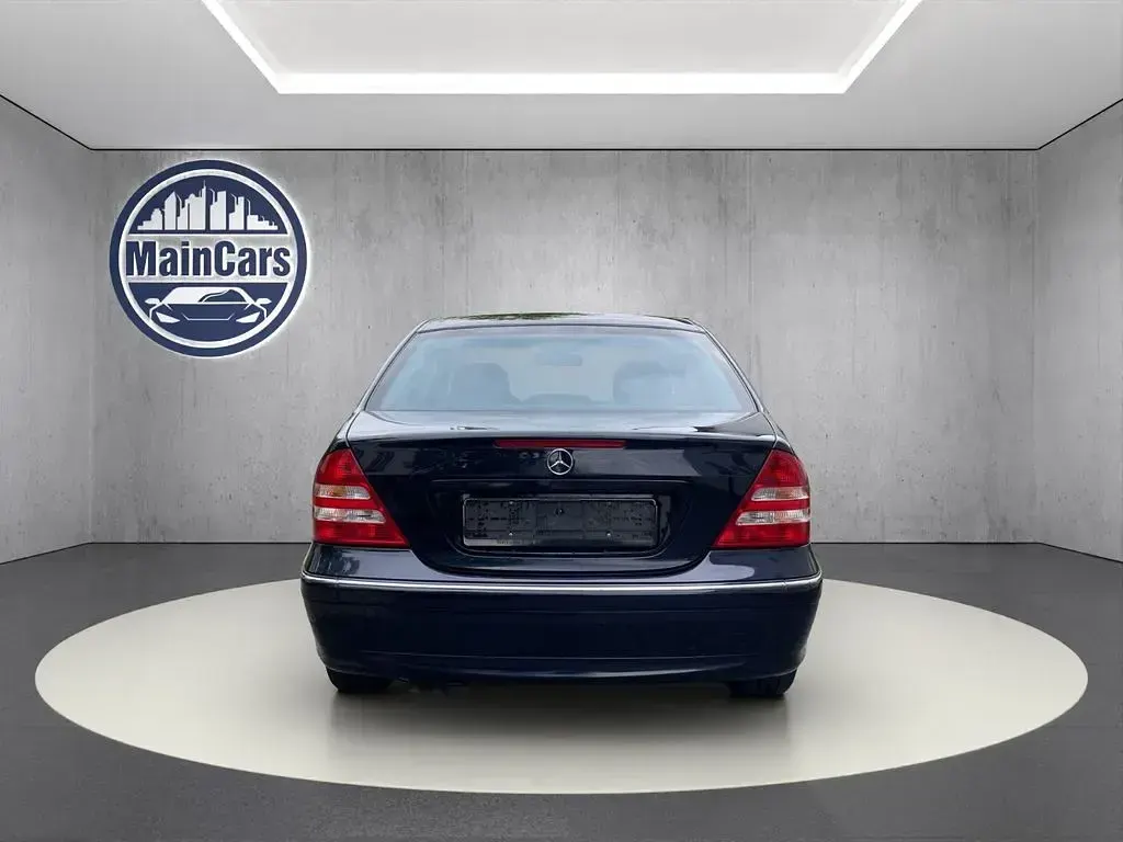 Gebraucht Mercedes C200 Avantgarde 163 PS (119 kW) 2005 Blau Limousine