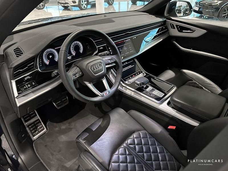 Gebraucht Audi Q8 S-Line 286 PS (210 kW) 2024 Blau SUV