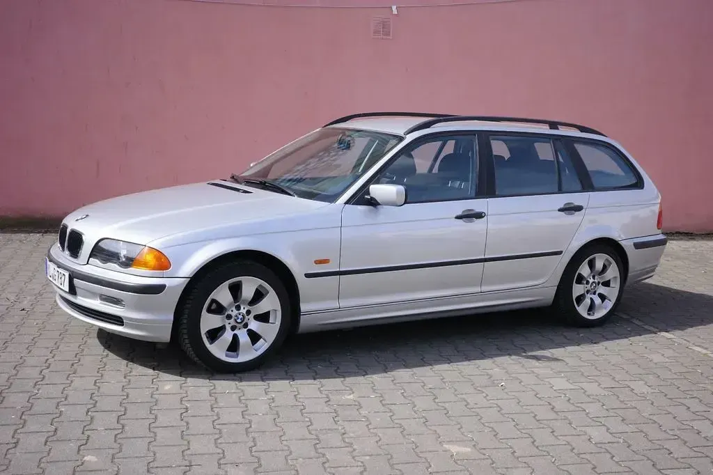 Gebraucht BMW 318 118 PS (86 kW) 2001 Silber Kombi