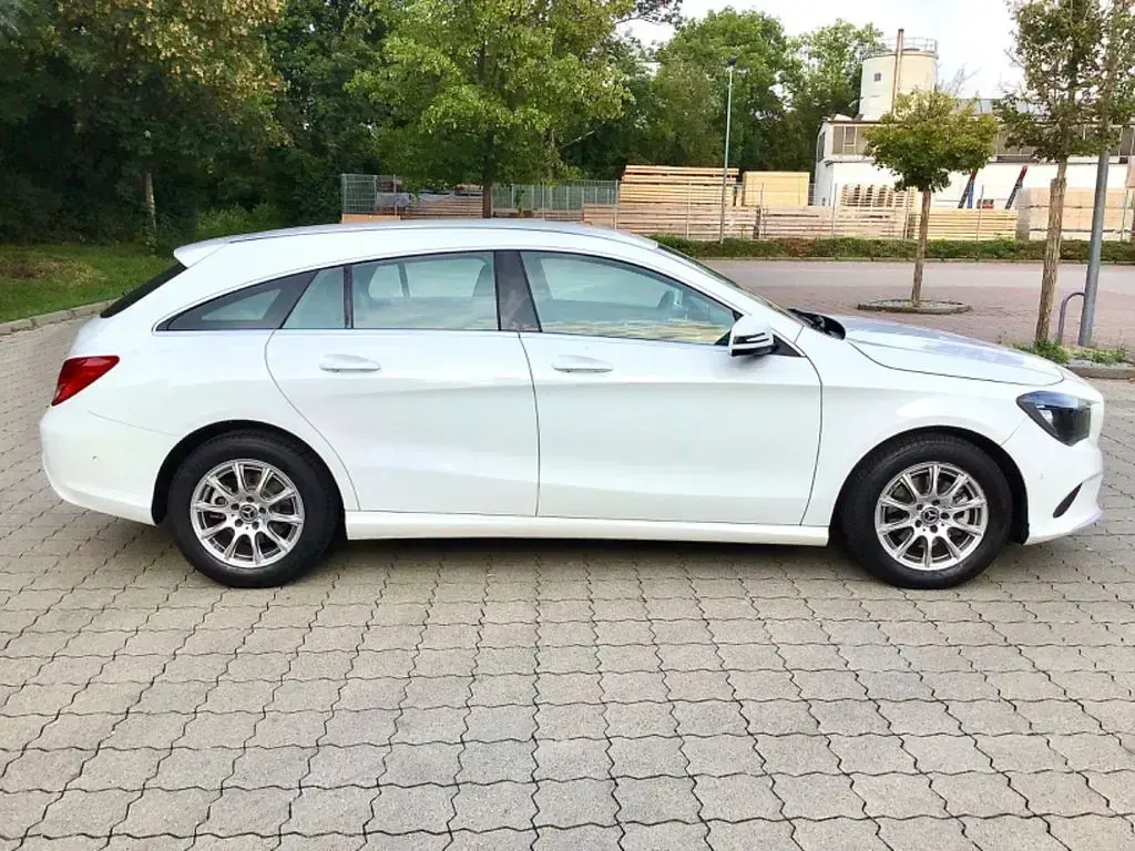 Gebraucht Mercedes CLA200 136 PS (100 kW) 2018 Weiß Coupé