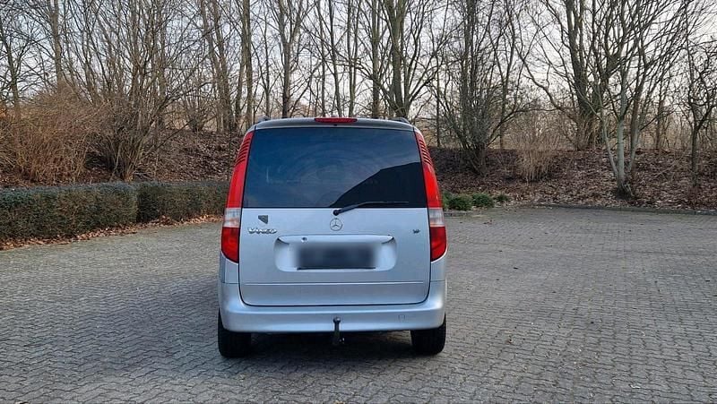 Gebraucht Mercedes Vaneo 125 PS (91 kW) 2004 Silber Van / Kleinbus