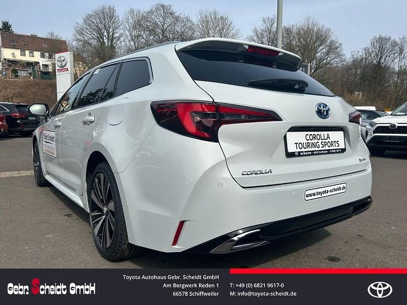 Neu Toyota Corolla 140 PS (102 kW) 2025 Grau Limousine