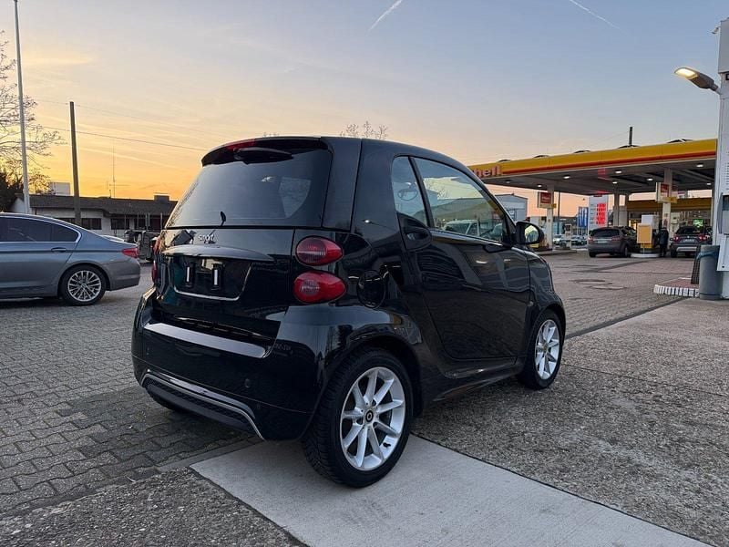 Gebraucht Smart ForTwo Coupé Premium 84 PS (61 kW) 2012 Schwarz Coupé