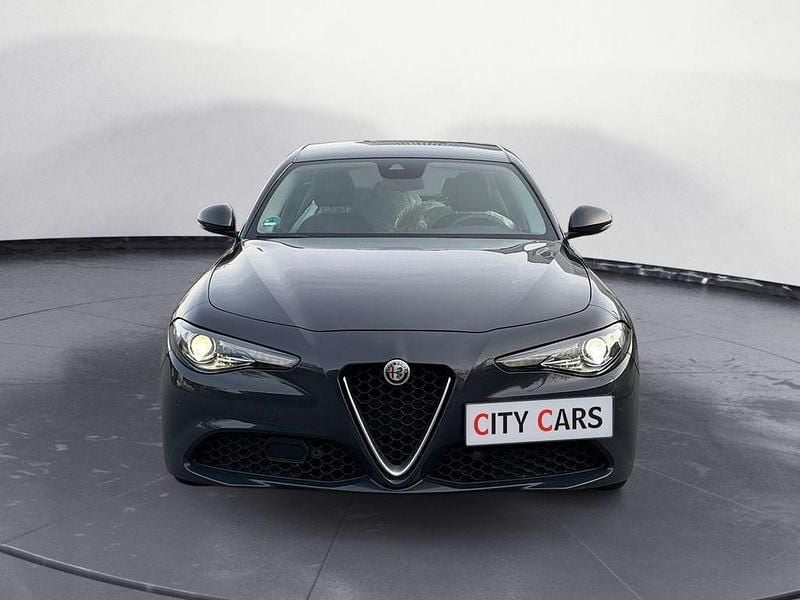 Gebraucht Alfa Romeo Giulia Super 179 PS (131 kW) 2016 Grau Limousine