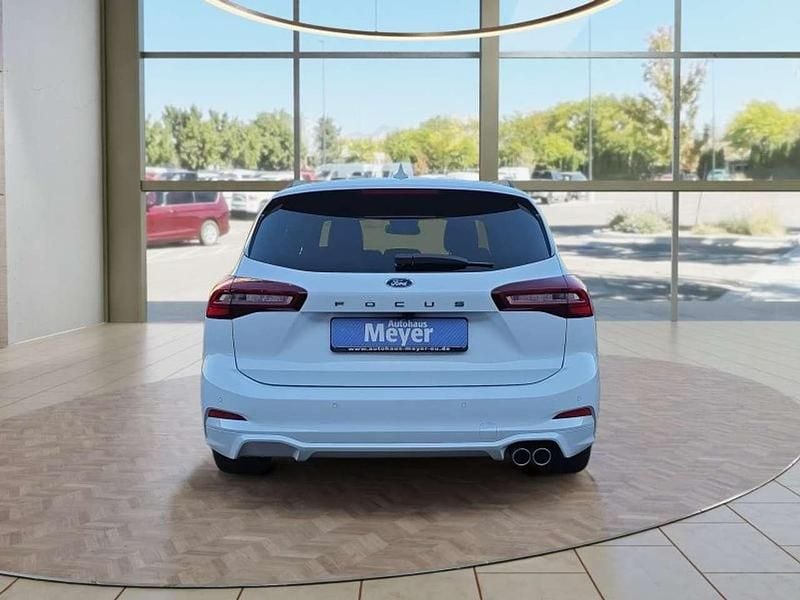 Neu Ford Focus ST-Line X 155 PS (114 kW) 2025 Frozen weiß Kombi