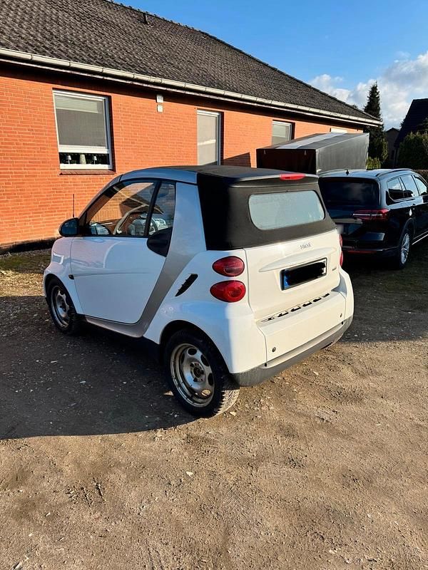 Gebraucht Smart ForTwo Cabrio 71 PS (52 kW) 2010 Weiß Cabrio